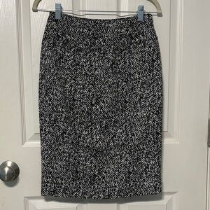 White House Black Market Black and White Pencil Skirt